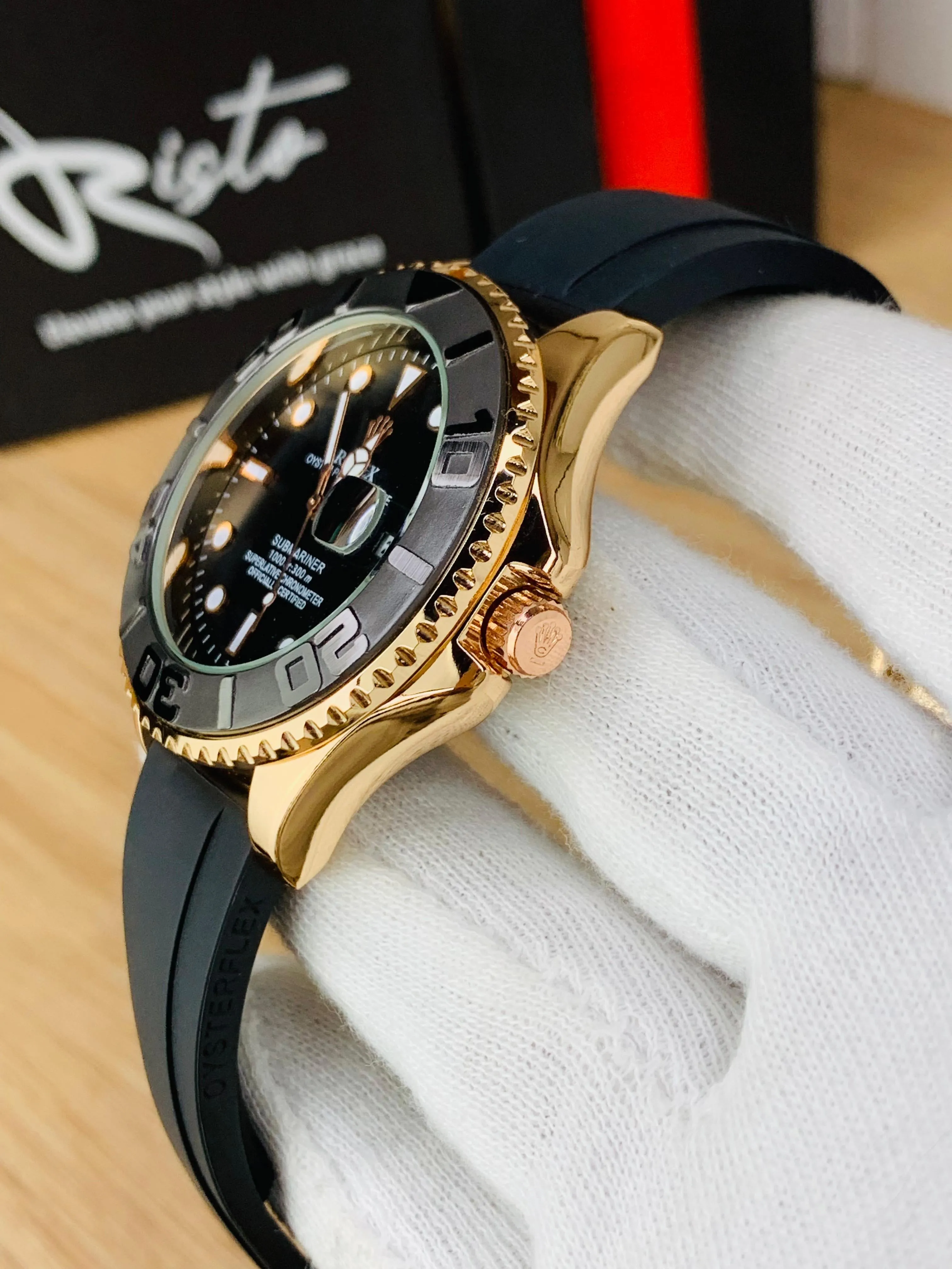 ( Golden ) Rolex Stylish Watch For Men Adjustable Rubber Strap | Heavy Master Lock | Steel Buzzle Working | ( With Normal Box )