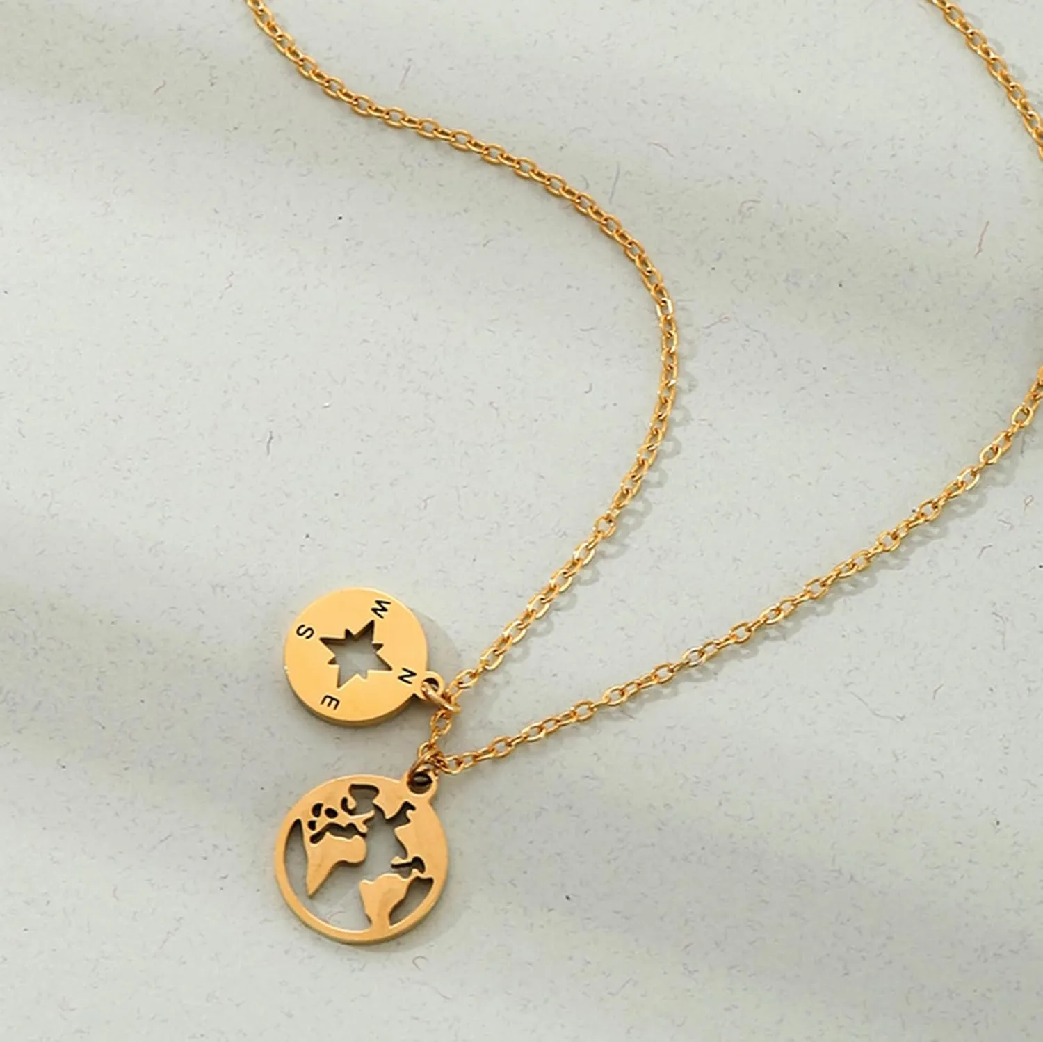 18K Gold Plated Stainless Steel Compass Necklace for Women - Non-Tarnish Graduation Gift 2025, World Map Travel Jewelry with Gift Box, Long-Lasting Gold Finish Adventure Keepsake for Her