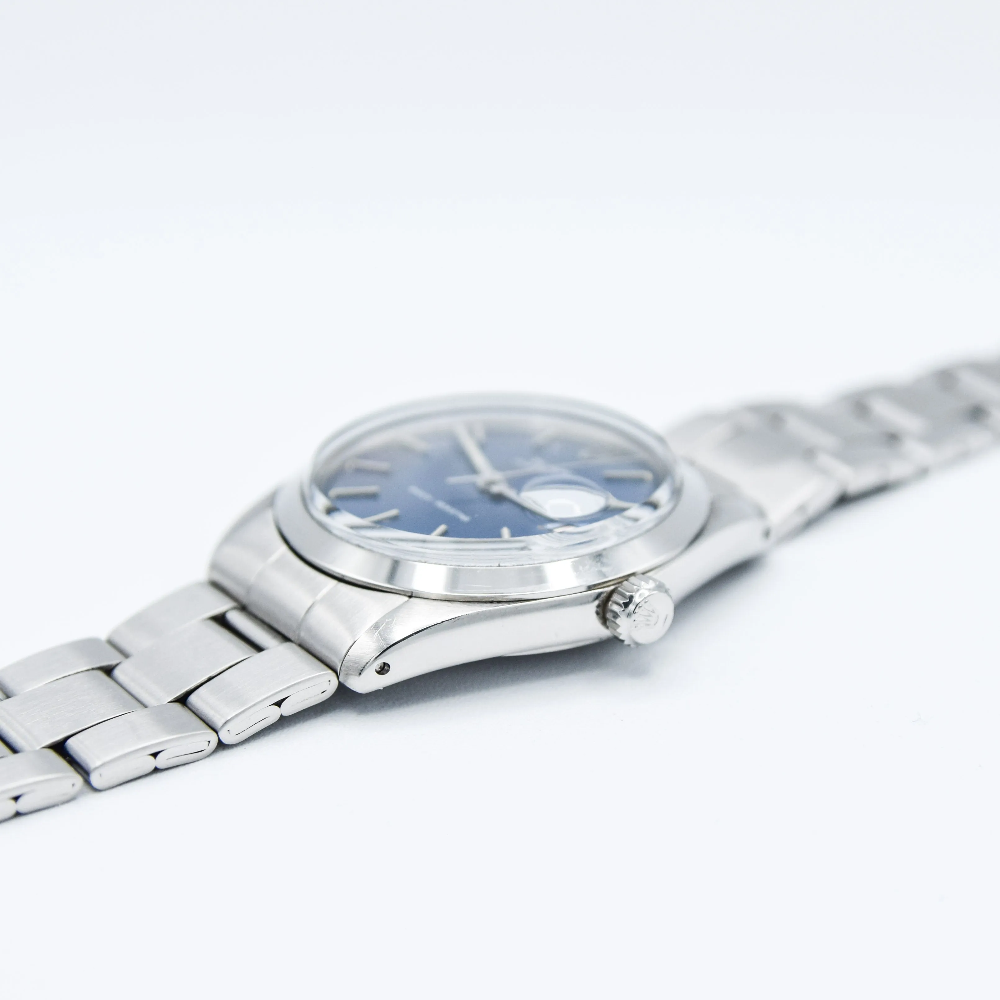 1968 Tudor Oyster Date Manual Wind Wristwatch Model 7992 with Metallic Blue Dial and Roulette Date on Original Bracelet