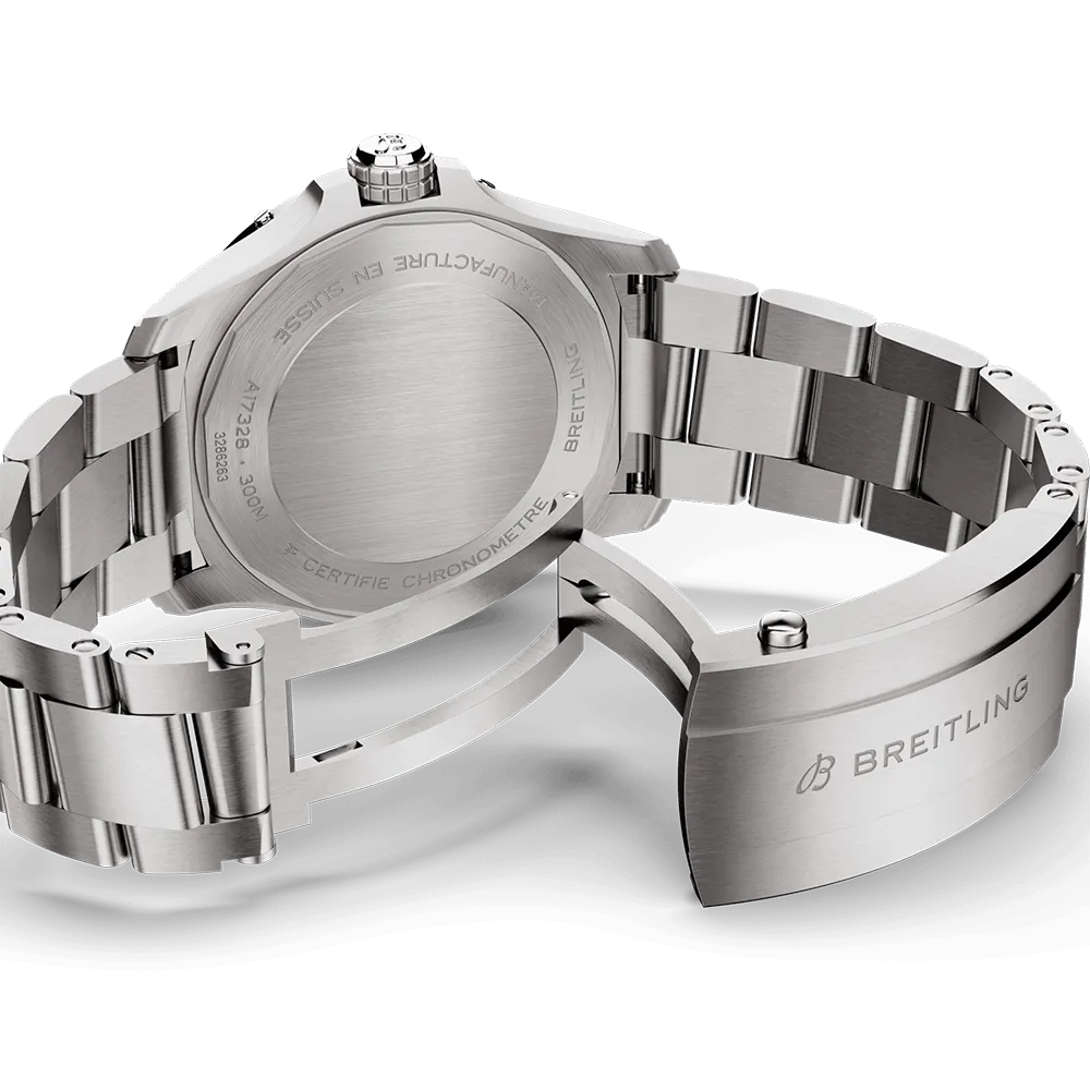 Breitling Avenger 42 A17328101B1A1