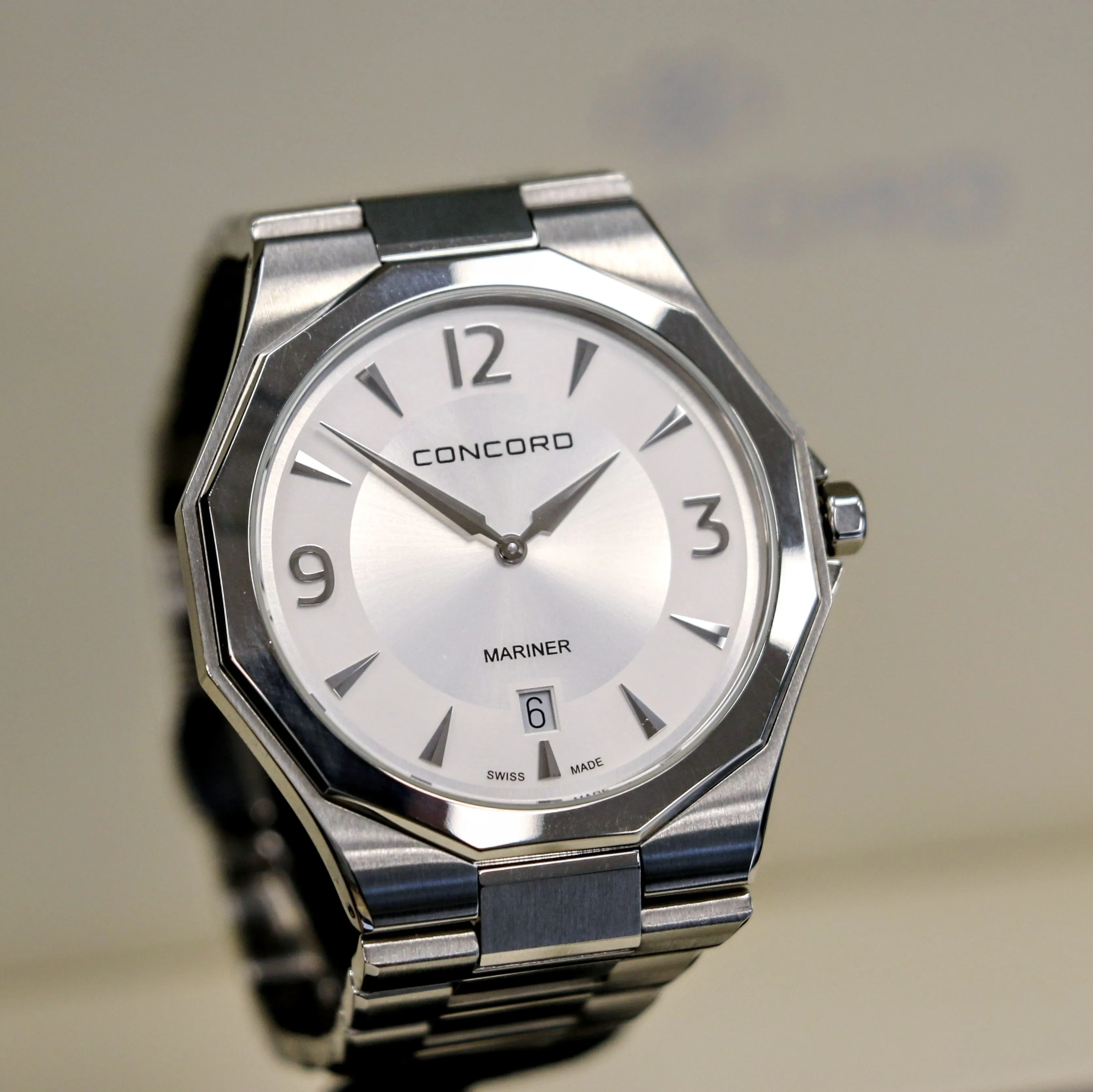 CONCORD Mariner Wristwatch Ref. 05.1.14.1186 Date Indicator - ALL Original! Boxes & Papers