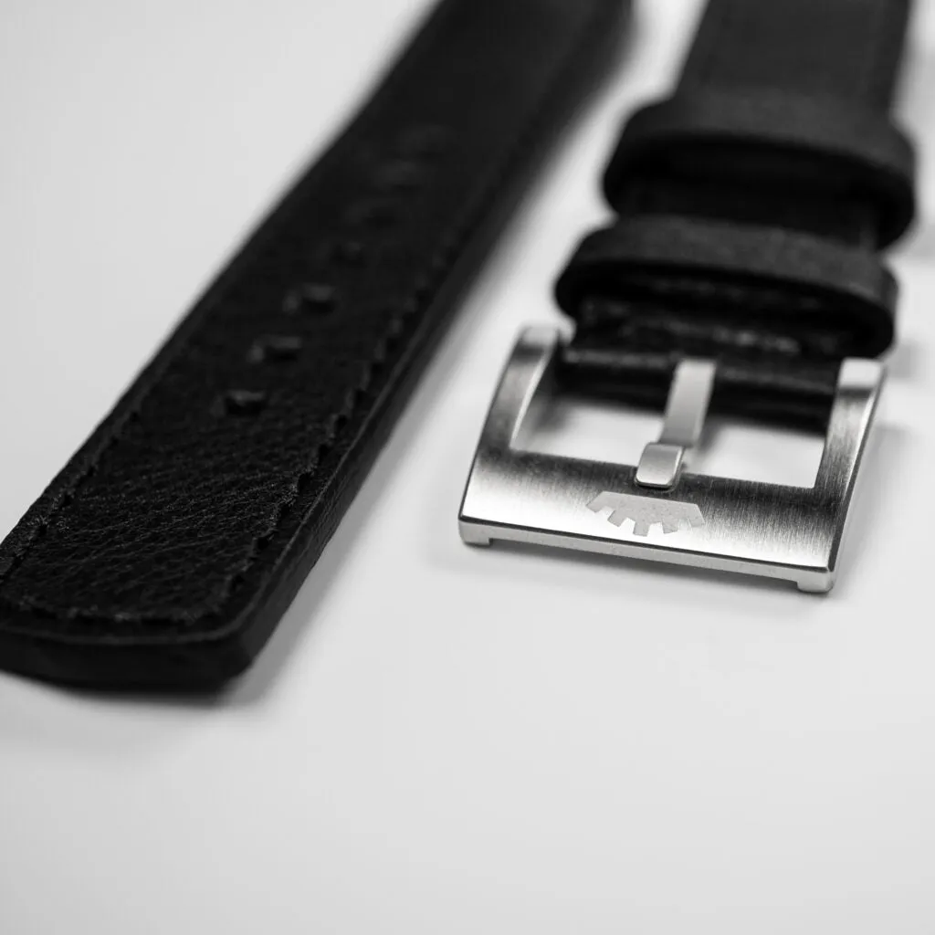 Fortis Flieger F-39 Automatic On Aviator Strap