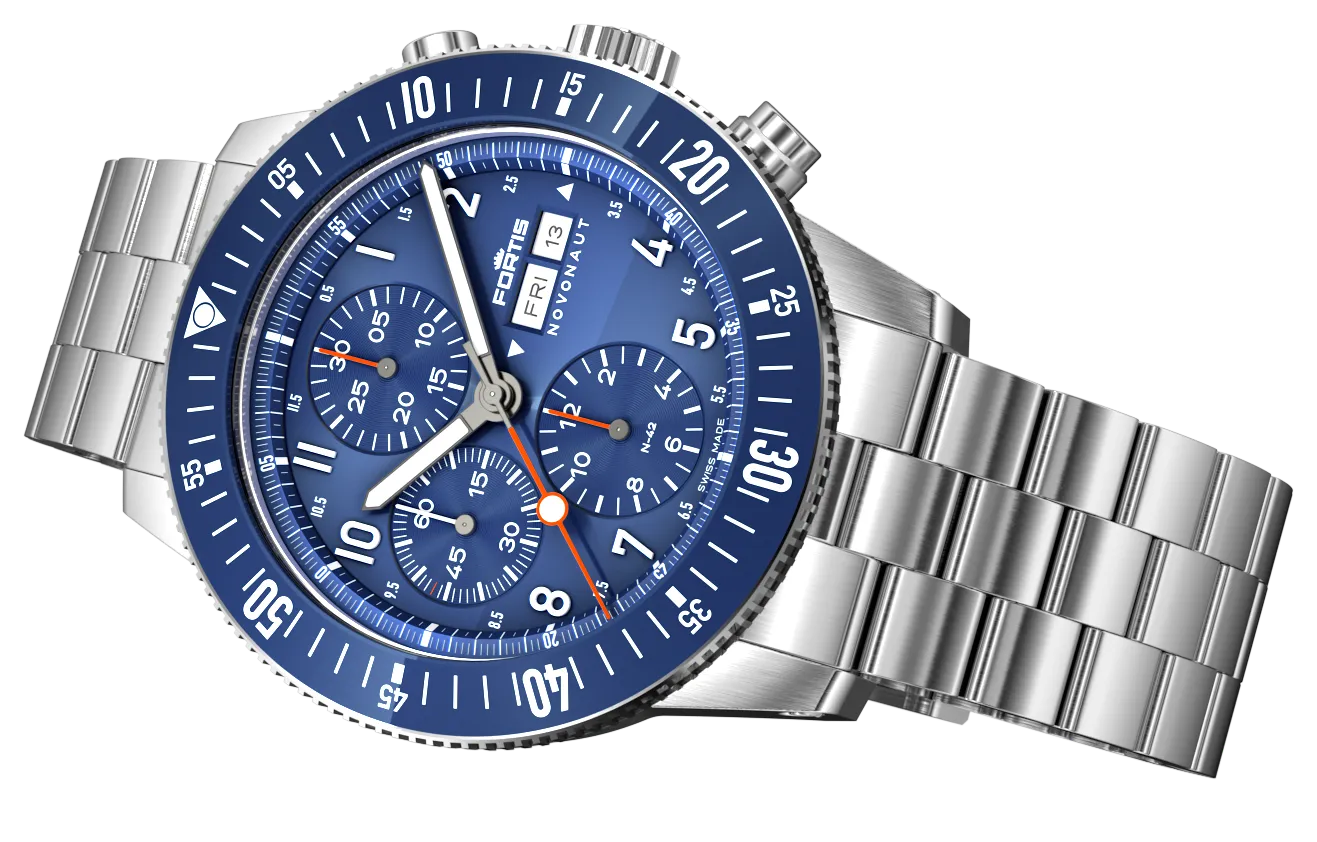 Fortis Novonaut N-42 Cobalt Blue Edition Bracelet