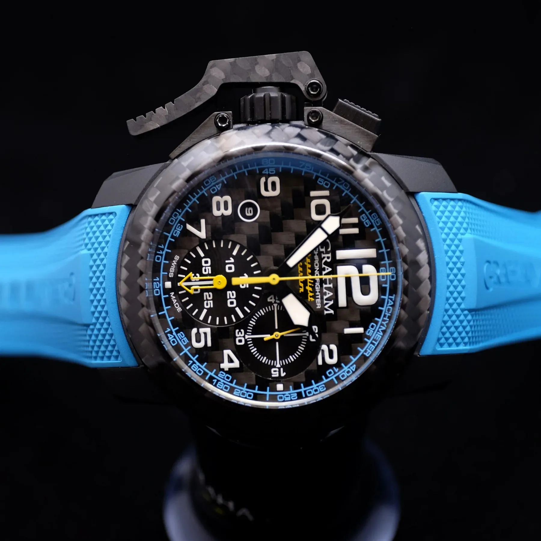GRAHAM-CHRONOFIGHTER SUPERLIGHT CARBON (BLUE) 2CCBK.B30A