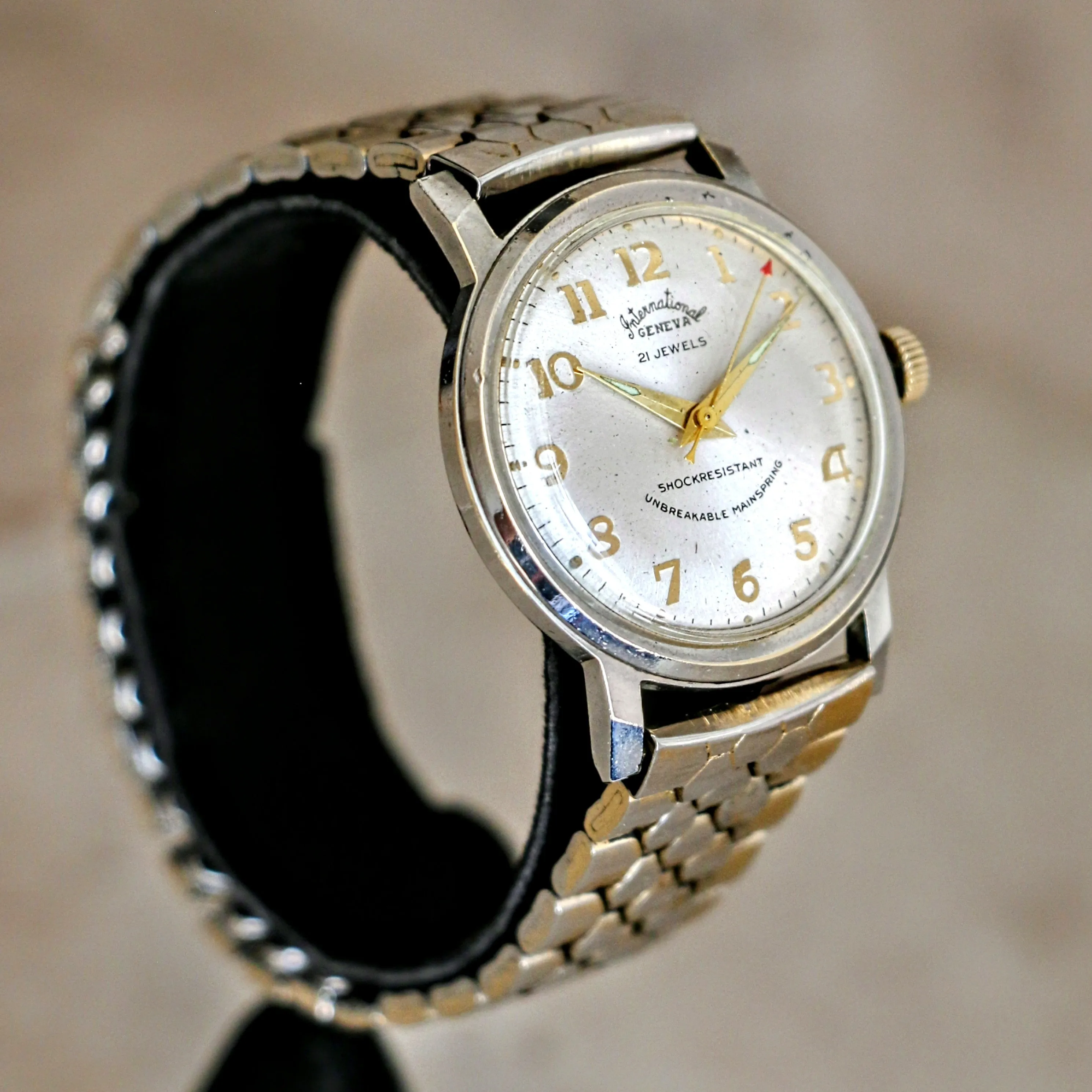 INTERNATIONAL GENEVA Wristwatch 21 Jewels Cal. Lorsa P72 1960s Watch