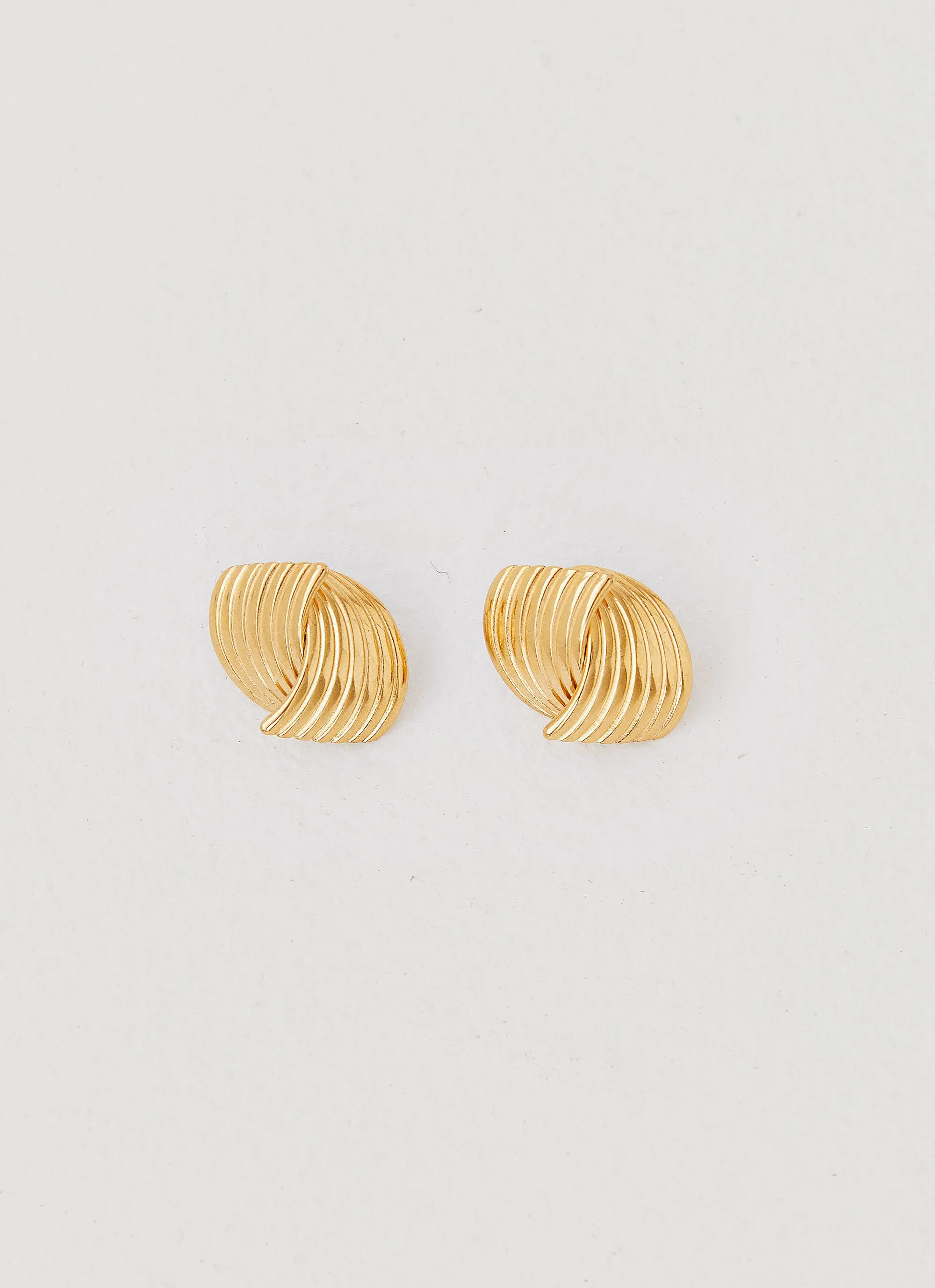 Me And You Earrings - Gold