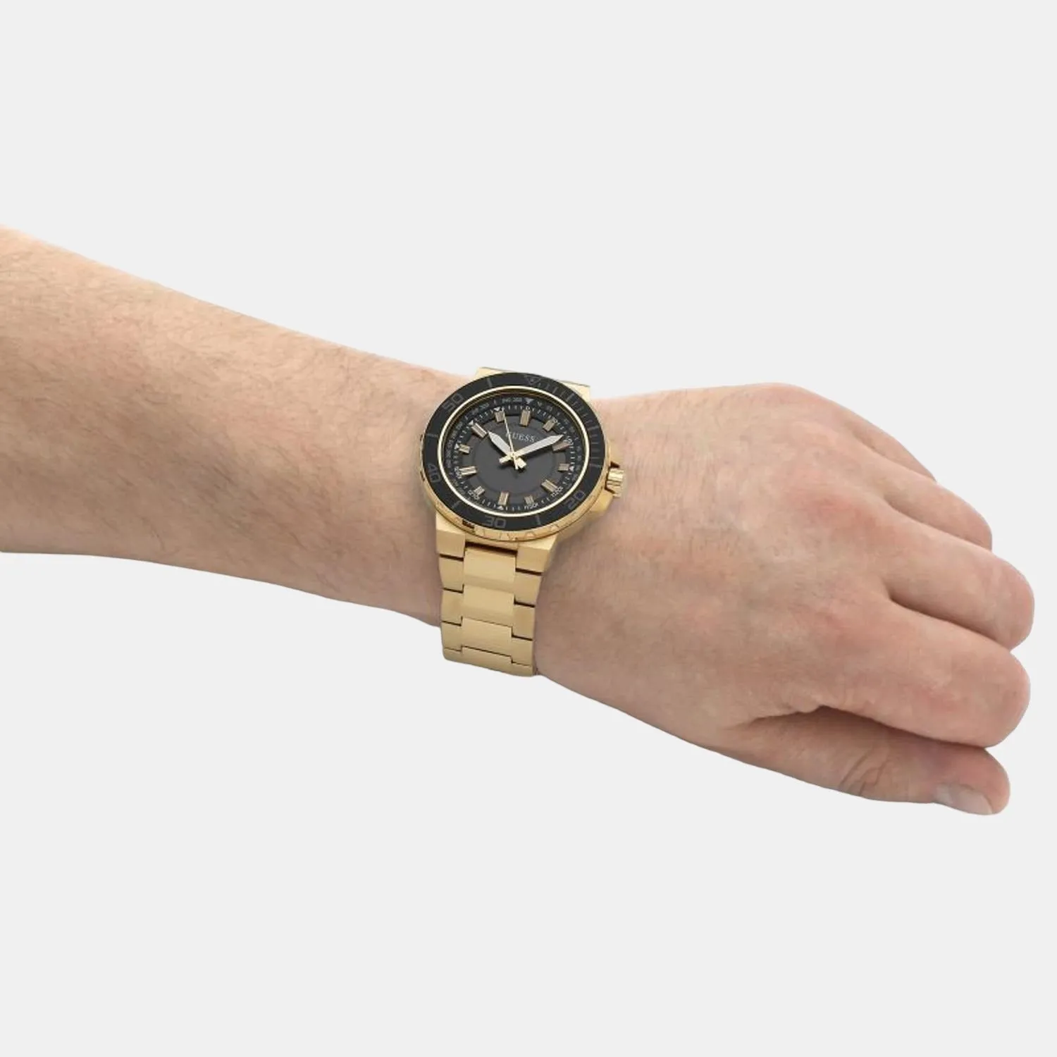 Men Analog Stainless Steel Watch GW0426G2