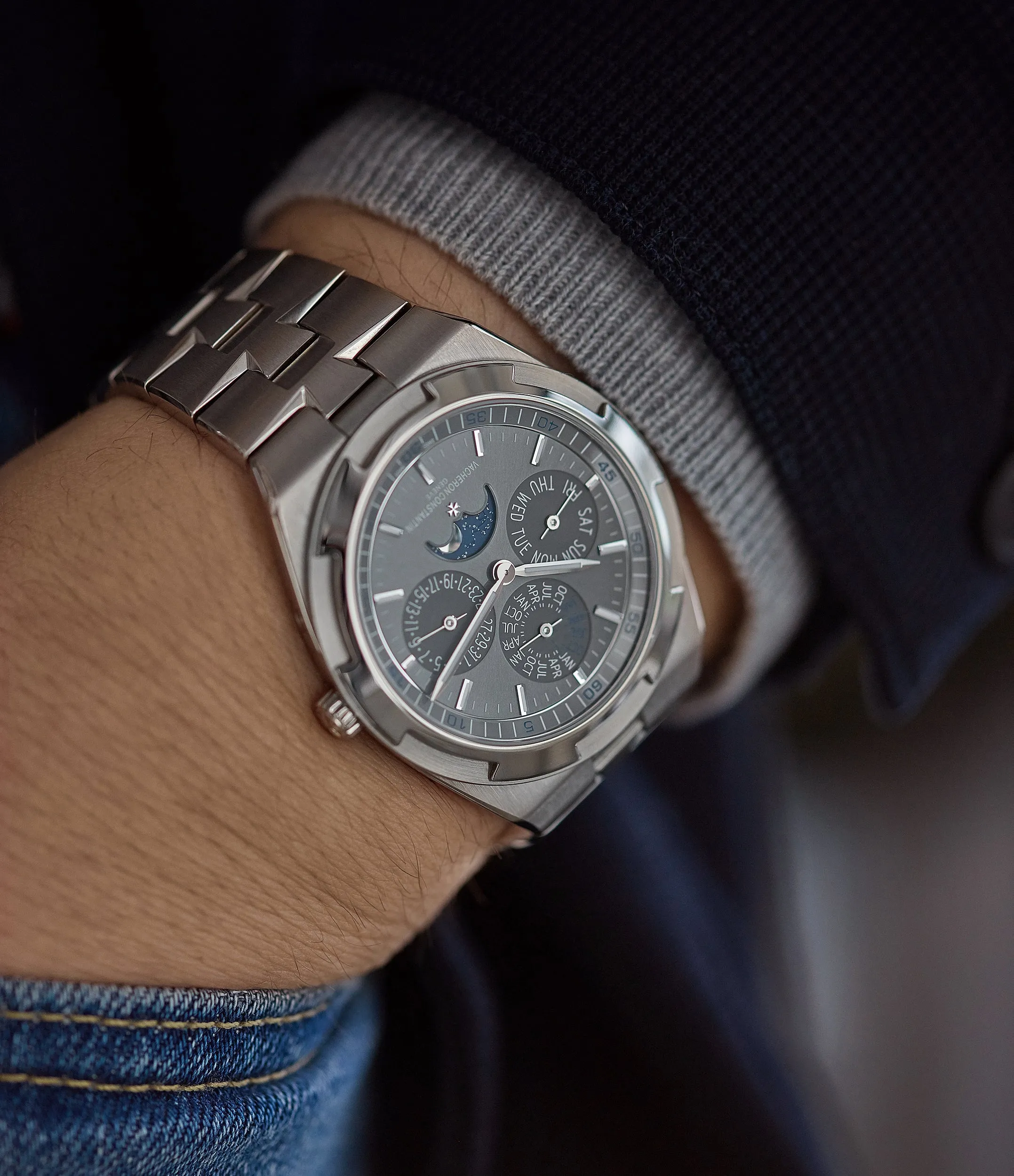 Overseas Perpetual Calendar | Ultra Thin | White Gold