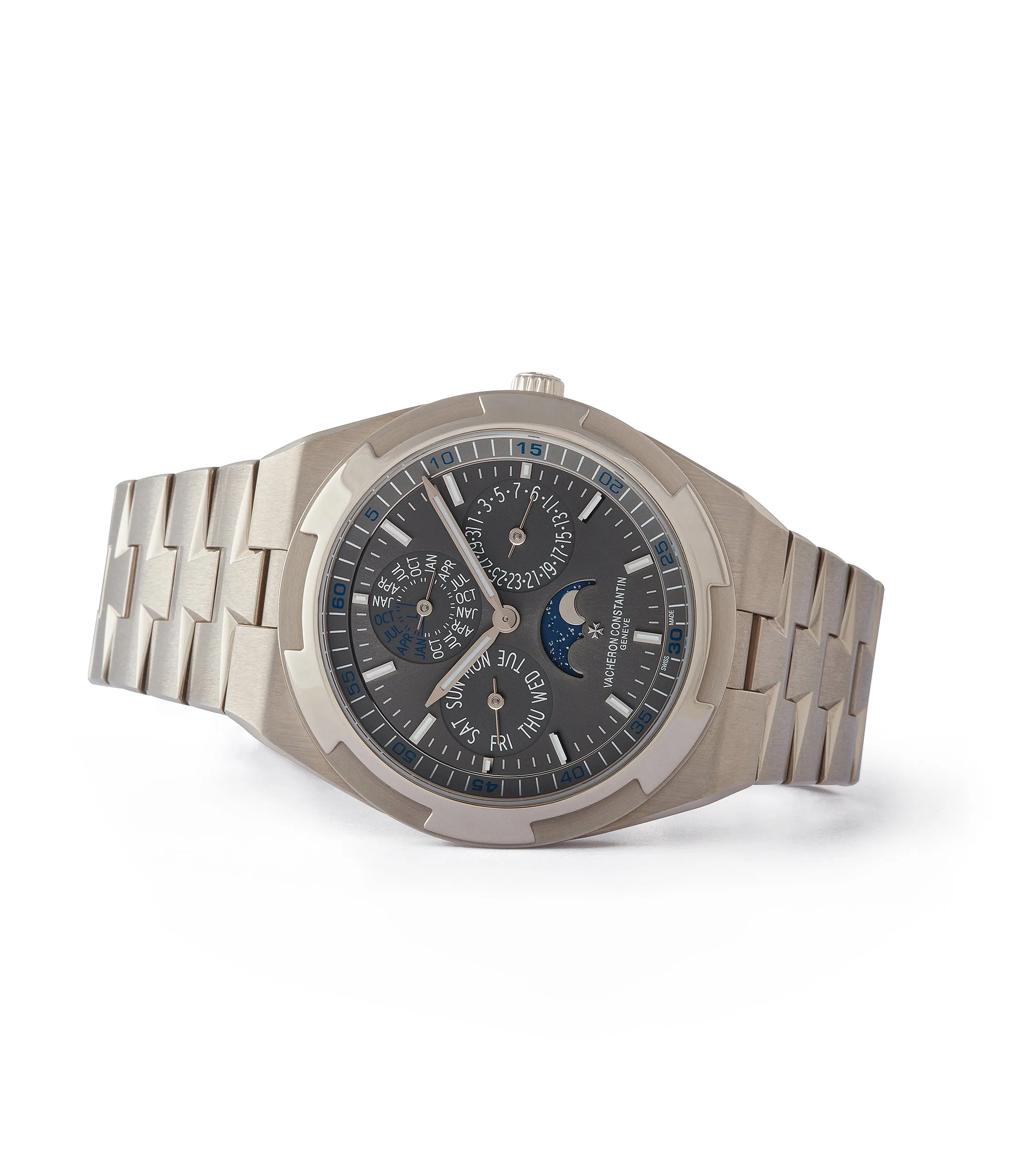 Overseas Perpetual Calendar | Ultra Thin | White Gold