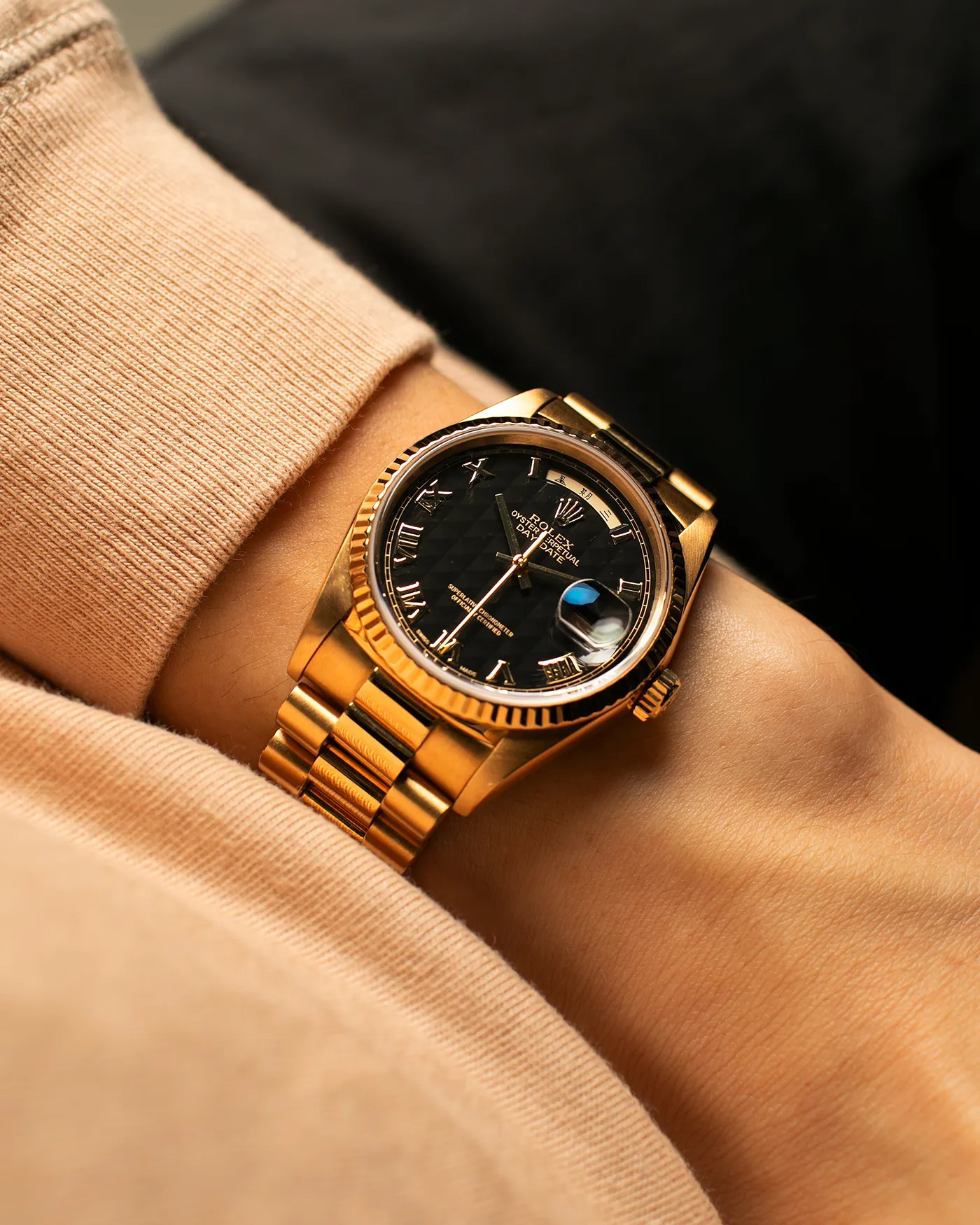 Rolex Day-Date 18238 Black Pyramid Dial Chinese Date