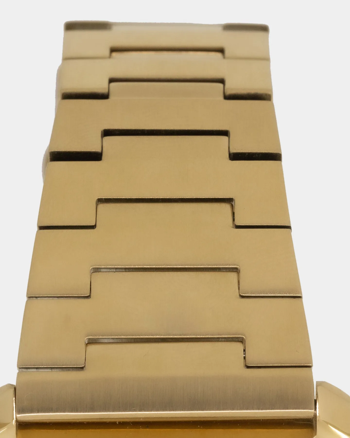 Saint Morta Jax Annex Watch Gold