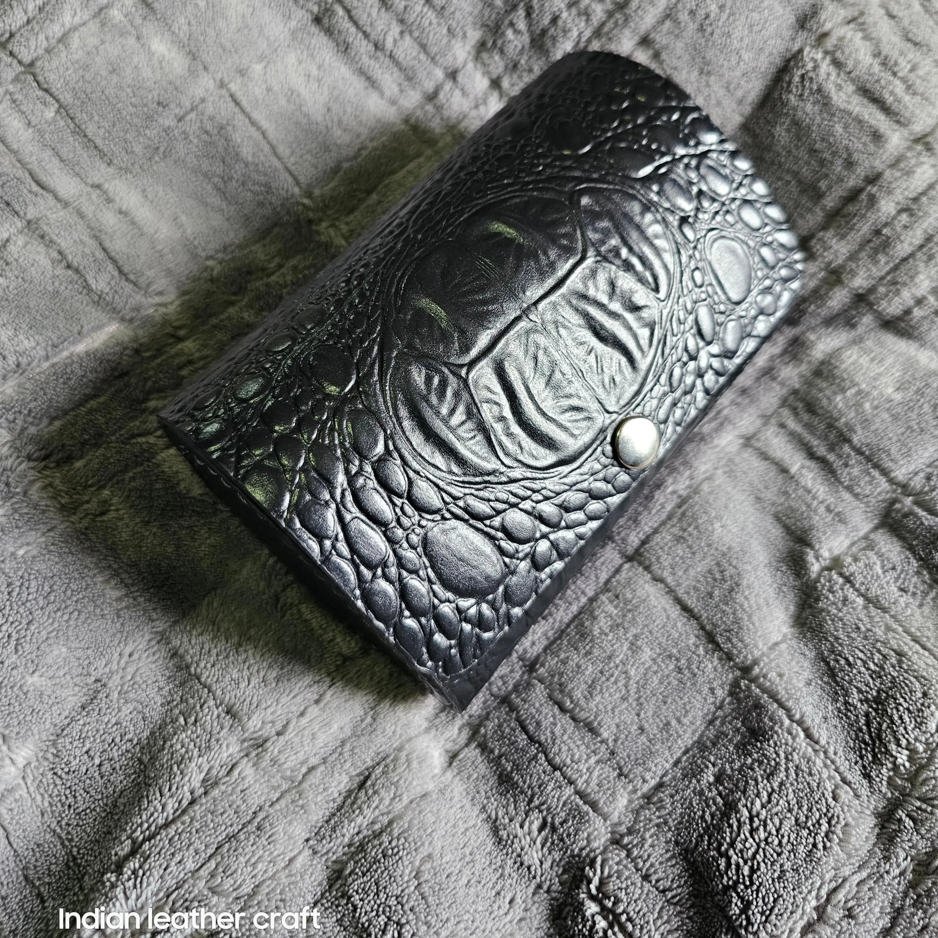 Travel watch case