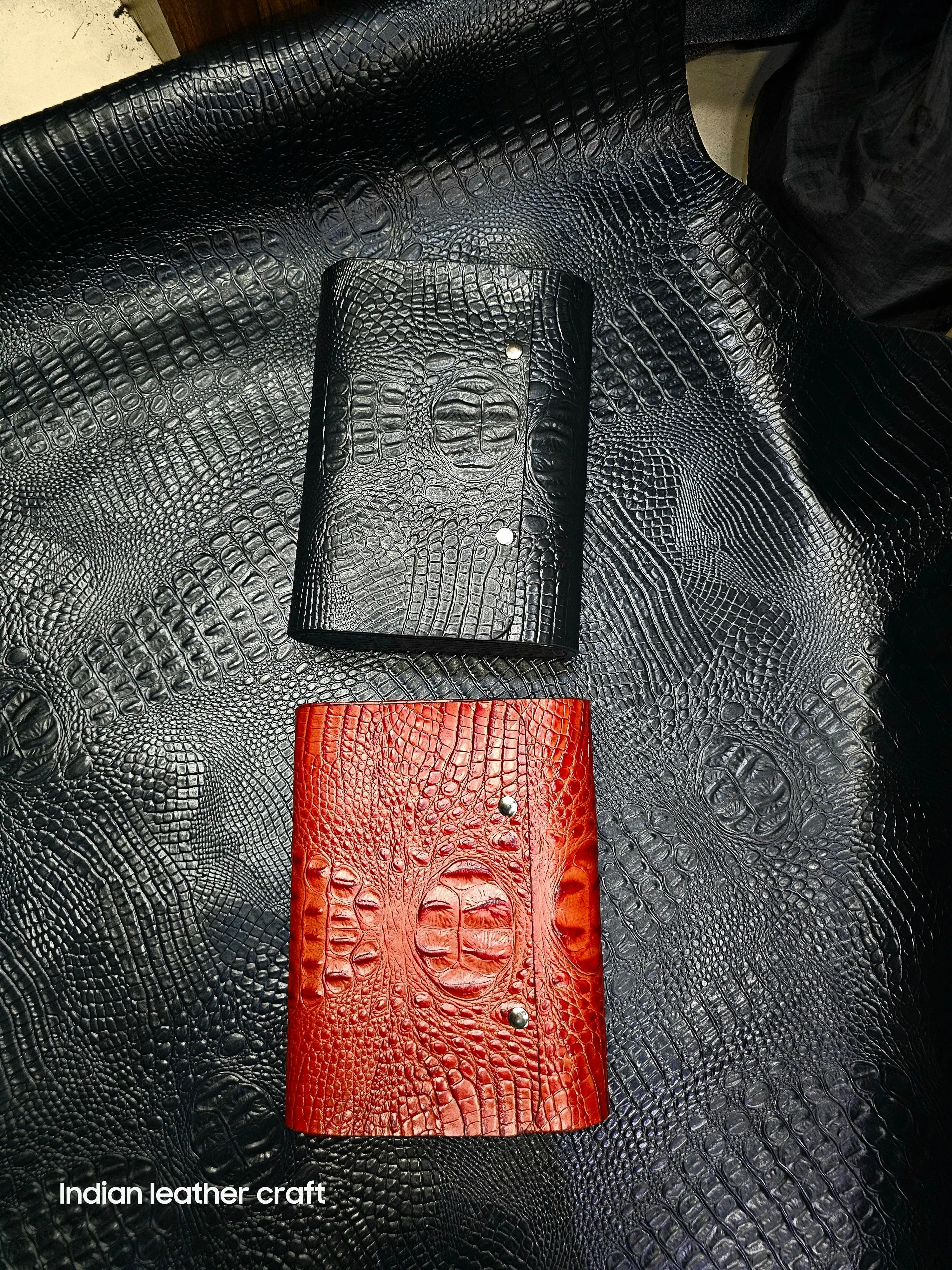 Travel watch case