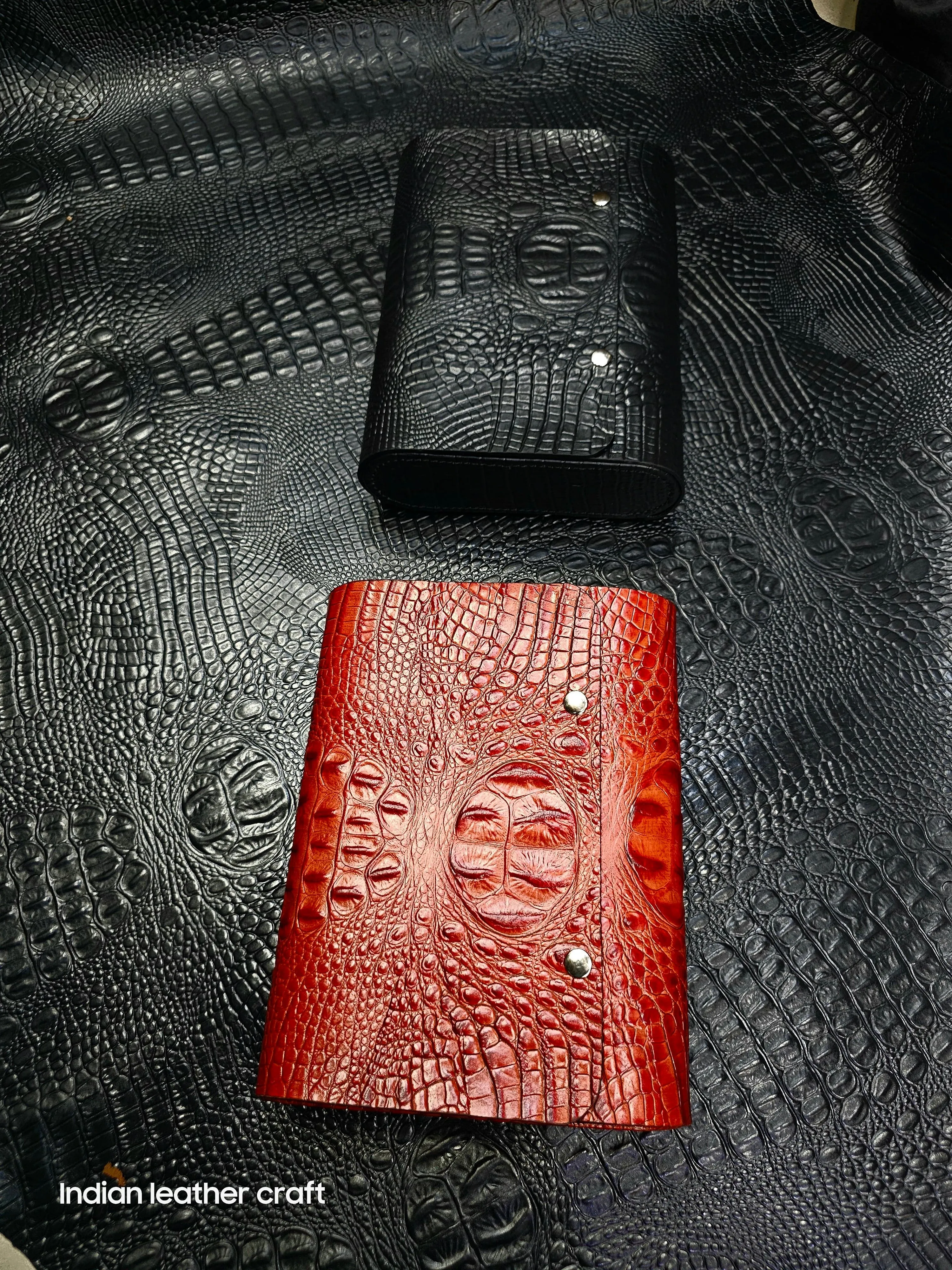 Travel watch case